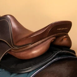 Amortisseur équitation Cheval Et Poney - 500 Noir 15 Amortisseur équitation Cheval Et Poney - 500 Noir -Fournitures Équestres Magasin amortisseur equitation cheval et poney 500 noir 7