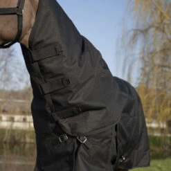 Couvre-cou équitation Imperméable Cheval - Allweather 200 Noir 10 Couvre-cou équitation Imperméable Cheval - Allweather 200 Noir -Fournitures Équestres Magasin couvre cou equitation impermeable cheval allweather 200 noir 3
