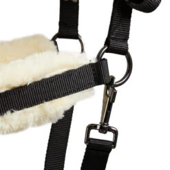 Licol équitation Mouton Synthétique Poney - Noir Et Beige 8 Licol équitation Mouton Synthétique Poney - Noir Et Beige -Fournitures Équestres Magasin licol equitation mouton synthetique poney noir et beige 2
