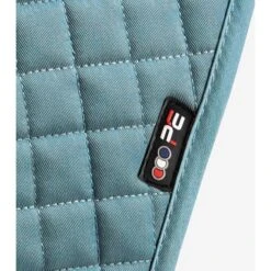 Tapis De Selle Pour Cheval Coton Uni Premier Equine Close Contact X- Country 7 Tapis De Selle Pour Cheval Coton Uni Premier Equine Close Contact X- Country -Fournitures Équestres Magasin tapis de selle pour cheval coton uni premier equine close contact x country 3