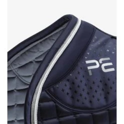 Tapis De Selle Pour Cheval Satin Antidérapant Premier Equine Azzure 7 Tapis De Selle Pour Cheval Satin Antidérapant Premier Equine Azzure -Fournitures Équestres Magasin tapis de selle pour cheval satin antiderapant premier equine azzure 2