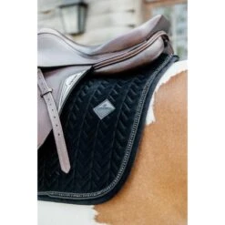 Kentucky Horsewear Tapis De Selle Velvet Pearls 6 Kentucky Horsewear Tapis De Selle Velvet Pearls -Fournitures Équestres Magasin tapis de selle velvet pearls 2